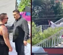 Cumhurbaşkanı'nın afişini s&ouml;kerken yakalanan şahsa belediye &ccedil;alışanları m&uuml;dahale etti