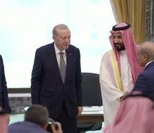 T&uuml;rkiye, Pakistan ve Suudi Arabistan arasında tarihi imza sonrası samimi anlar