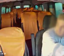 Adıyaman'da yol verme vahşeti: Karşılık vermeyen s&uuml;r&uuml;c&uuml;ye yumruk yağmuru!