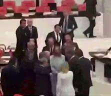 Bah&ccedil;eli&rsquo;den &Ouml;zel&rsquo;e manidar soru! G&uuml;ndem olan diyalog