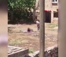 Cani evlat 85 yaşındaki annesini sopa ile d&ouml;vd&uuml;