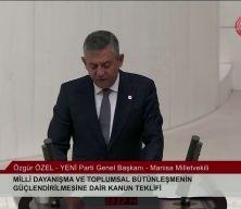 CHP&rsquo;den &Ouml;zg&uuml;r &Ouml;zel&rsquo;e &lsquo;hesap ver&rsquo; g&ouml;ndermesi geldi