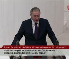 DEM Parti Eş Genel Başkanı Tuncer Bakırhan k&uuml;resel g&uuml;&ccedil;lerin bozulan oyun planlarını a&ccedil;ıkladı