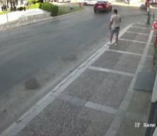 İzmir'de trakt&ouml;rden fırlayan tanker yayayı eziyordu