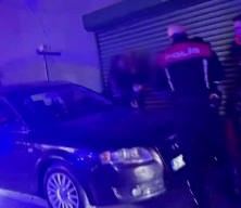 Polise hakret eden kadın s&uuml;r&uuml;c&uuml;ye rekor ceza kesildi