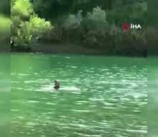 Şırnak'ta 4 kadının bindiği bot devrildi: 1 &ouml;l&uuml;