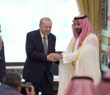 Suudi Arabistan Kralı Selman ilk kez konuştu! T&uuml;rkiye ve Pakistan mesajı!