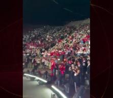 Bilal Erdoğan, T&Uuml;GVA Yaz Okulları İzmir Finali&rsquo;nde &ldquo;Kardan Aydınlık&rdquo; ezgisini seslendirdi