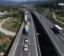Anadolu Otoyolu'nda 12 ara&ccedil; birbirine girdi: 6 yaralı