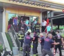Batman&rsquo;da bir spor salonunda yangın &ccedil;ıktı: 30 kişi mahsur kaldı