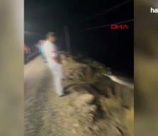 Bing&ouml;l'de feci kaza! Hafif ticari ara&ccedil; u&ccedil;uruma yuvarlandı: 4 &ouml;l&uuml;, 5 yaralı