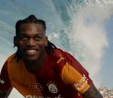 Galatasaray&rsquo;dan Rafael Leao paylaşımı: "Avrupa ile Asya arasında yeni bir hikaye"