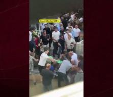 Kadık&ouml;y&rsquo;de kuryeye meydan dayağı: Sokak ortasında tekme yumruk saldırdılar!