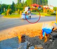 Samsun'da bisikletli Esra&rsquo;nın &ouml;ld&uuml;ğ&uuml; kaza kamerada