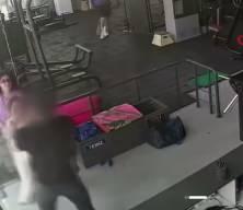  Spor salonunda kadına şiddet kamerada