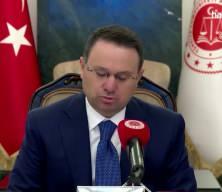Bakan Akın G&uuml;rlek "31 avukat hakkında g&ouml;zaltı kararı alındı" dedi