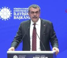 Milli Eğitim Bakanı Yusuf Tekin'den 'okul kıyafeti' &ccedil;ıkışı: Tiş&ouml;rt &ouml;rneğiyle tek tek anlattı!