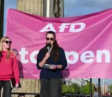 Almanya'da aşırı sağcı AfD karşıtı protesto g&ouml;sterisi d&uuml;zenlendi