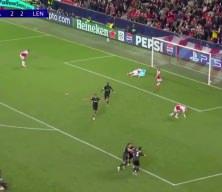 Lens, Slavia Prag'ı 3-2 mağlup etti