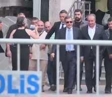 Melih G&ouml;k&ccedil;ek'in oğlu ve gelini ş&uuml;pheli sıfatıyla adliyeye geldi