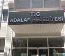Adalar Belediyesi se&ccedil;ime gidiyor