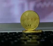 Bitcoin 4 haftanın dibini g&ouml;rd&uuml;: Fed &ouml;ncesi satış baskısı arttı