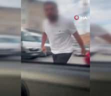 Ankara'da maganda dehşeti: "Silahlar nerede?" deyip korna &ccedil;alan s&uuml;r&uuml;c&uuml;y&uuml; tehdit etti!