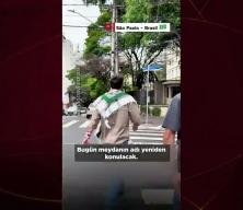 Brezilyalı aktivistten ses getiren eylem: 'İsrail' tabelasını s&ouml;k&uuml;p 'Filistin' yaptı!