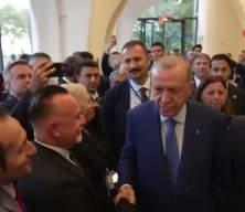 Cumhurbaşkanı Erdoğan&rsquo;dan New York&rsquo;ta T&uuml;rk pastanesine ziyaret
