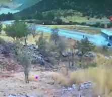 Gaziantep&rsquo;teki 7 kişinin &ouml;ld&uuml;ğ&uuml; feci kaza anı kameralara yansıdı