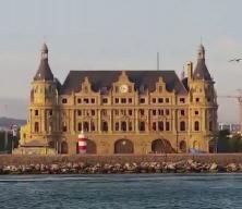 Haydarpaşa'nın temellerinde yer alan ahşap kazıkların y&uuml;zde 80'i yok olmuş