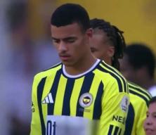 Mason Greenwood Victor Osimhen'i solladı!