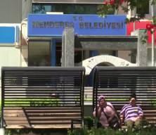 Menderes Belediyesi soruşturmasında 9 g&ouml;zaltı
