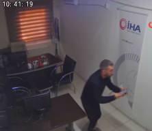 Şanlıurfa'daki 5,4'l&uuml;k deprem anı kamerada