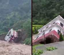 Nepal'de şiddetli yağışların ardından bir ev sel sularına g&ouml;m&uuml;ld&uuml;