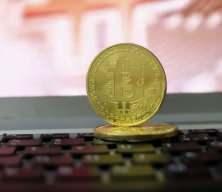 Bitcoin son &ccedil;eyreğe y&uuml;kselişle başladı
