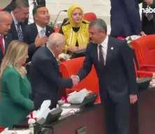 Meclis'te dikkat &ccedil;eken temas: Bah&ccedil;eli, &Ouml;zel ve DEM Parti y&ouml;netimiyle tokalaştı