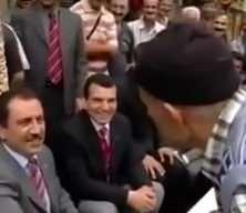 Muhsin Yazıcıoğlu ile vatandaş arasındaki unutulmaz diyalog: "Biz de bu &uuml;lkenin delisiyiz"