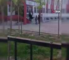 Van'da okula silahla gelen &ouml;ğrenci b&uuml;y&uuml;k korkuya neden oldu
