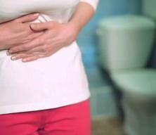 Uzman isim ebeveynleri uyardı: Okul stresi sanıyorsunuz altından gastrit &ccedil;ıkabilir