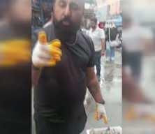 Adana'da i&ccedil;ler acısı manzara! Vatandaş kanalizasyona indi