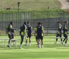 Fenerbah&ccedil;e'de Rize deplasmanı &ouml;ncesi flaş karar: O yıldız kul&uuml;beye &ccedil;ekiliyor!