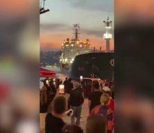 İstanbul Boğazı'nda sıcak saatler: Tanker son anda kurtuldu, trafik durdu
