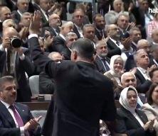 İzmir'de ilk istifa! Cemil Tugay'ın AK Parti'ye ge&ccedil;mesi zoruna gitti