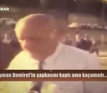 S&uuml;leyman Demirel ile bir vatandaş arasındaki şapka m&uuml;cadelesi kameralara yansıdı