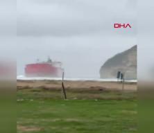 &Ccedil;atalca'da gemi karaya oturdu