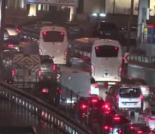  İstanbul'da trafik durma noktasına geldi