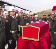Şehit Piyade Uzman &Ccedil;avuş Mustafa Aslan son yolculuğuna uğurlandı