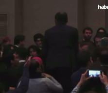 LGBT propagandası İstanbul Barosu se&ccedil;imlerini gerdi: Yumruklar havada u&ccedil;uştu