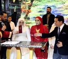 Nikah memurunun hareketi Ahmet &Ouml;zer'i kızdırdı